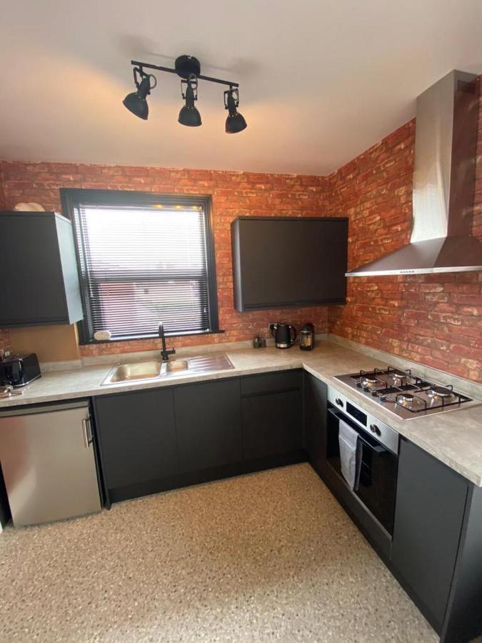 1 Bed Flat With Parking Near Town Centre Appartement Emsworth Buitenkant foto