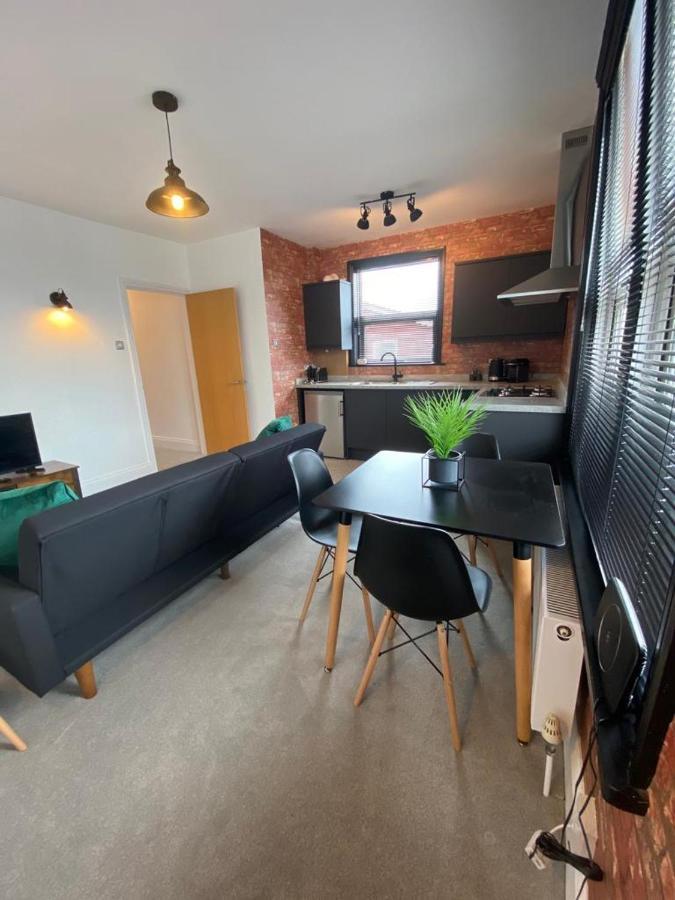 1 Bed Flat With Parking Near Town Centre Appartement Emsworth Buitenkant foto
